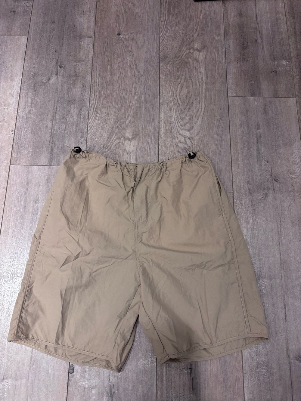 emory park Women’s Drawstring Cargo Shorts in Khaki